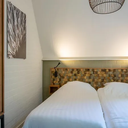 Dom wakacyjny Child-friendly House With 2 Bathrooms, On A At The Vrachelse Heide